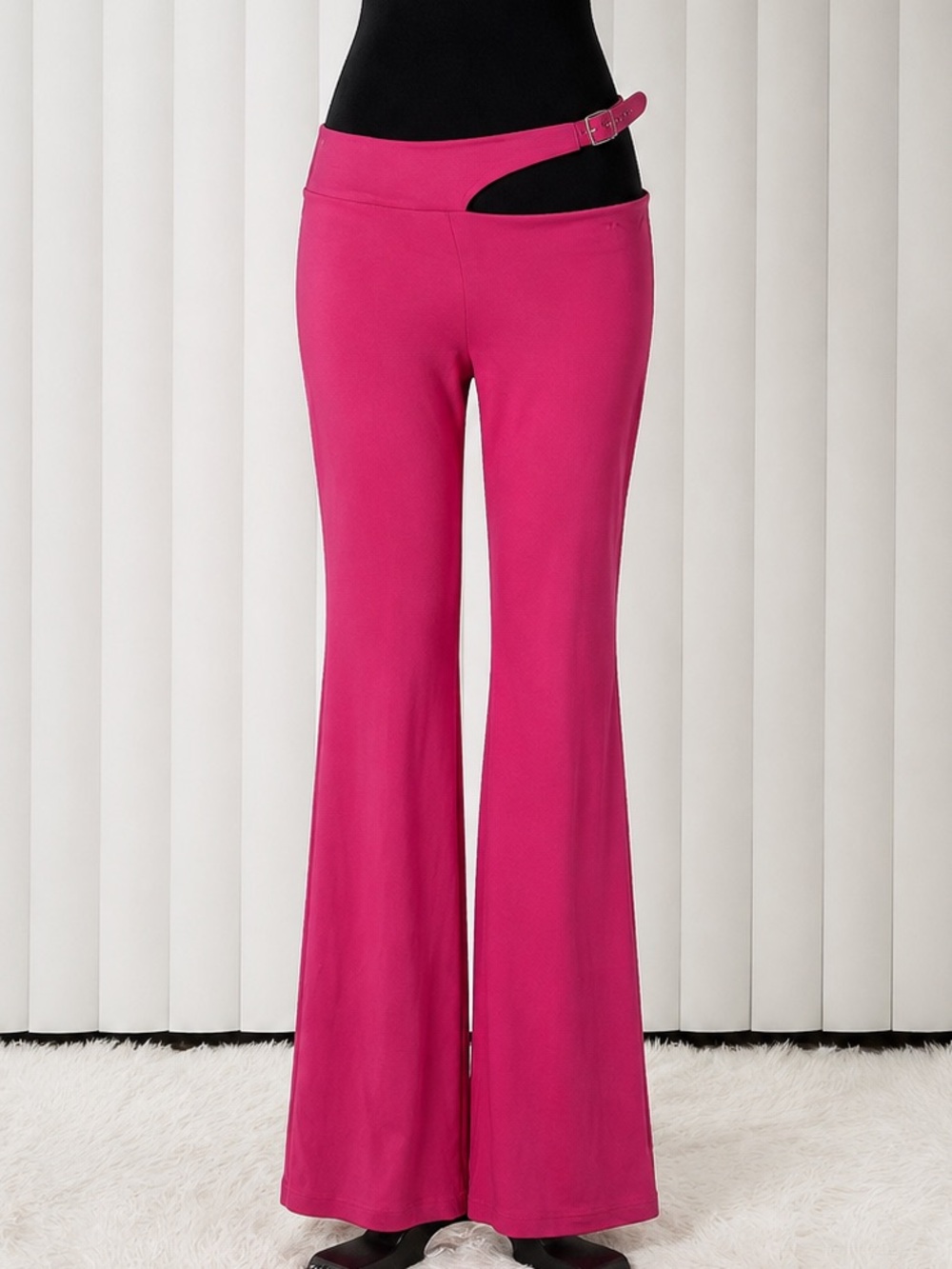 GENERATION KISS Cut Out Straight Leg Pants Trousers Mid Rise Pink Fuchsia Size M
